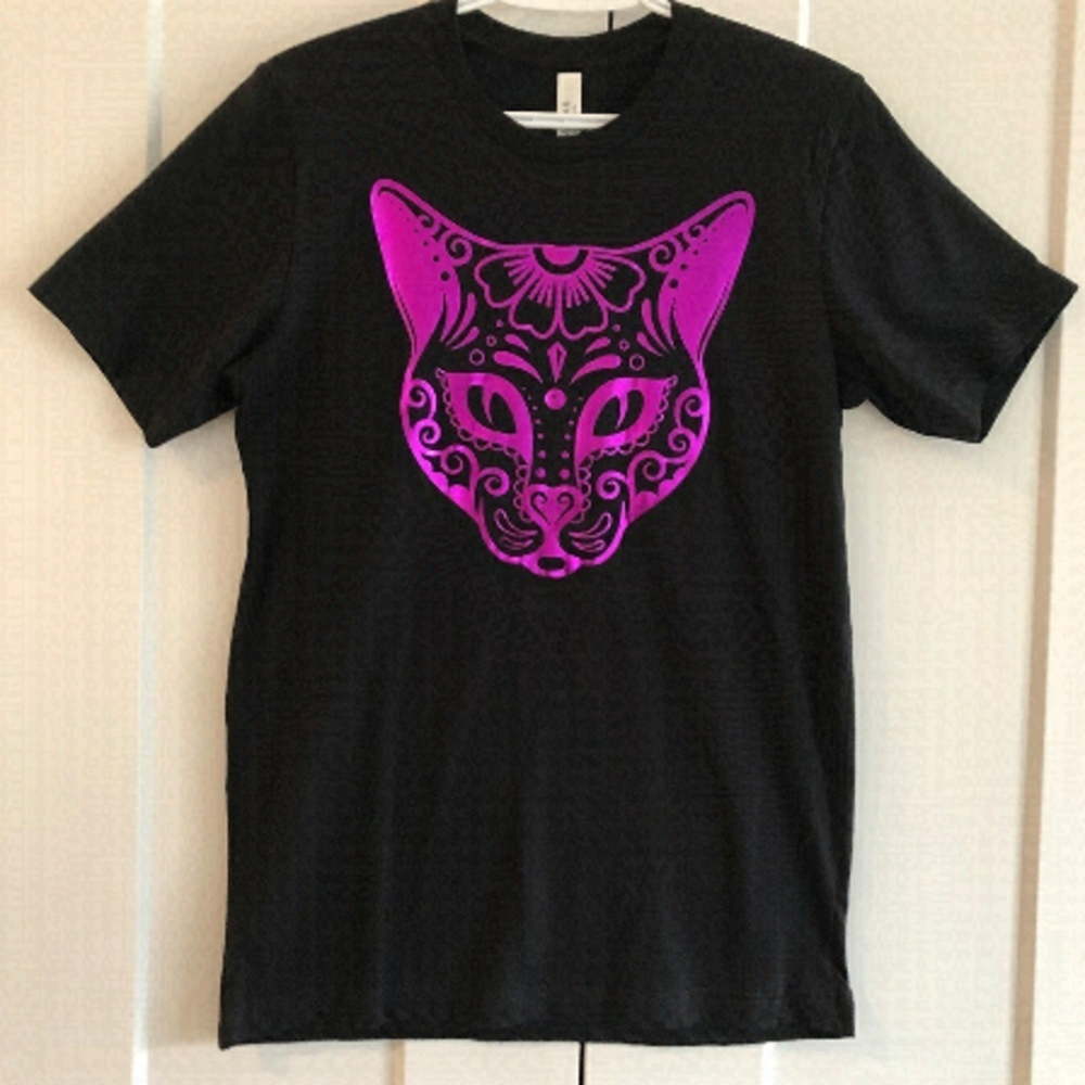 Cat T shirt, Cat Graphic Tee‎ Shirt, Metallic, Purple, Size, M, New Without Tags